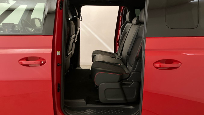 Volkswagen ID. Buzz 250kW GTX Pro 79kWh 5dr 4MOTION Auto Electric Estate - Image 34